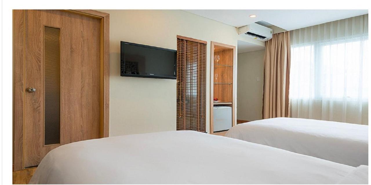 Gemini Saigon Luxury Hotel Хошимин Екстериор снимка