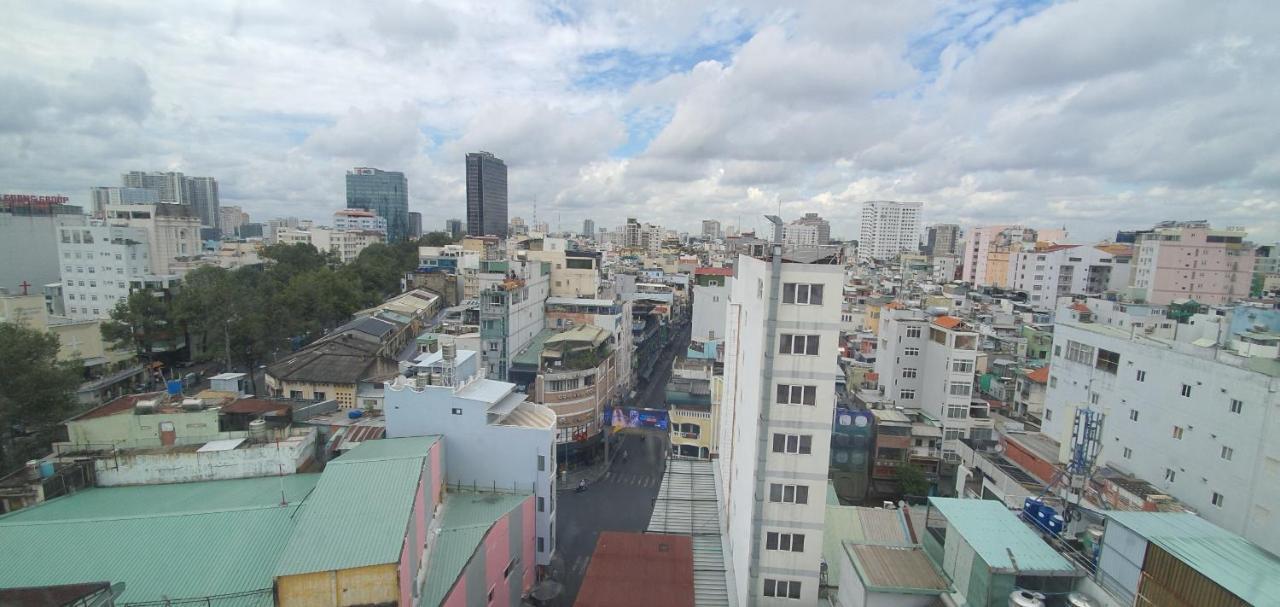 Gemini Saigon Luxury Hotel Хошимин Екстериор снимка