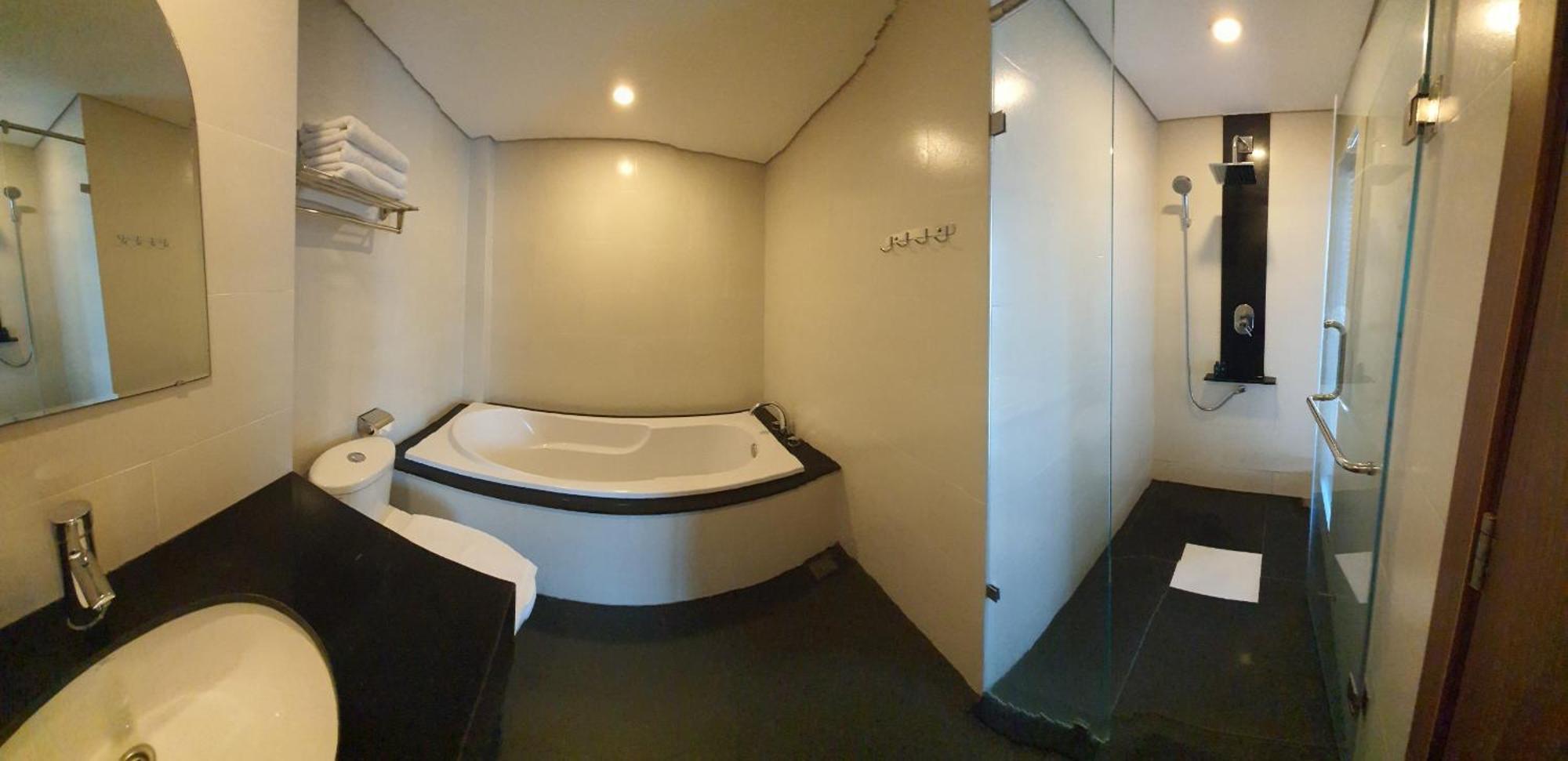 Gemini Saigon Luxury Hotel Хошимин Екстериор снимка
